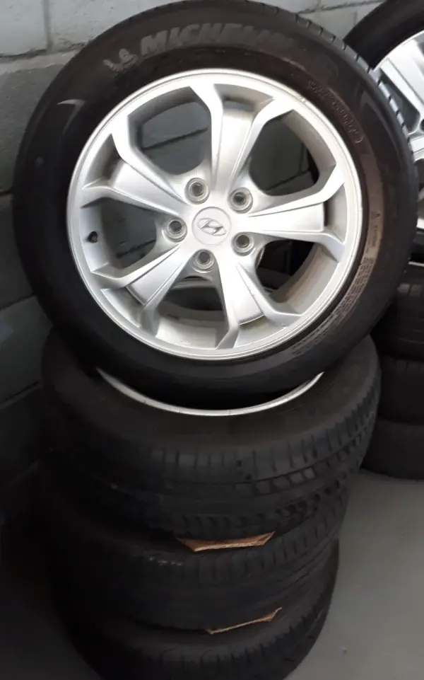 JOGO DE RODAS COM PNEUS P/TUCSON ARO 16" USADAS